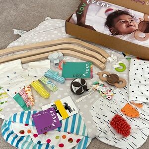 Lovevery Play Gym w/ Sensory Strand Add On